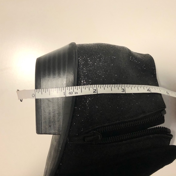 Sam Edelman Petty Bootie - Picture 4 of 11